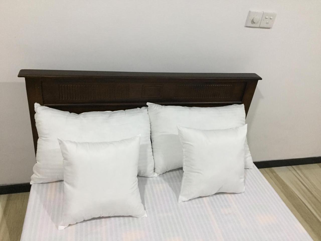 Anthony Guesthouse ฮิกคาดูวา ภายนอก รูปภาพ
