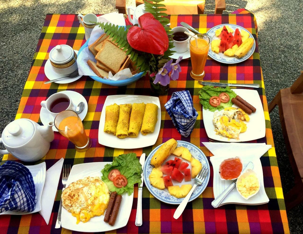 Anthony Guesthouse ฮิกคาดูวา ภายนอก รูปภาพ